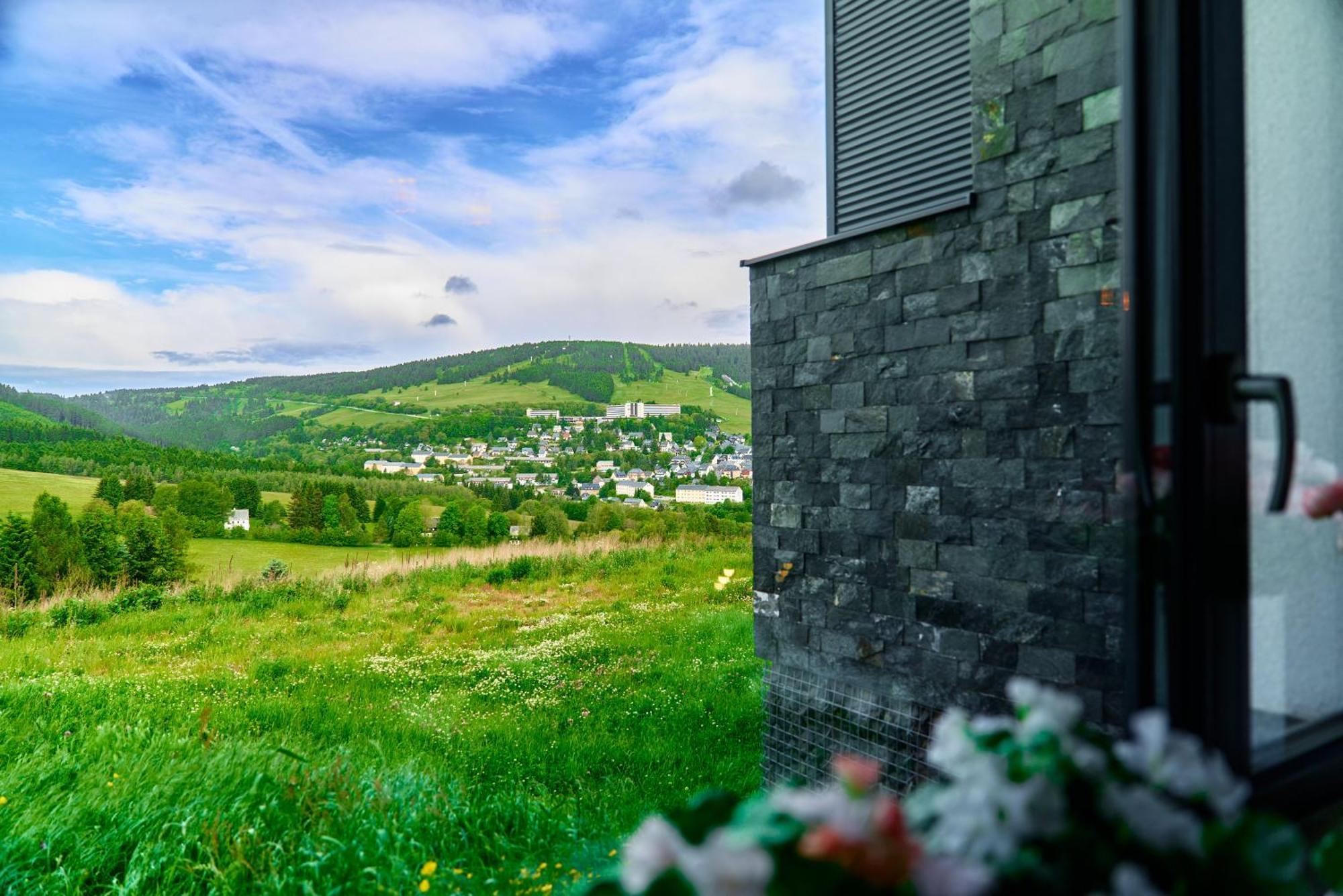 Ferienwohnung Vyhledy Bez Hranic By Mountain Ways Loučná pod Klínovcem Exterior foto